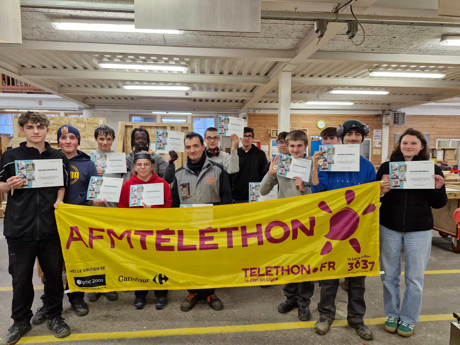 Les élèves de CAP Menuiserie remerciés par l’AMF Téléthon